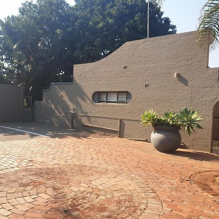 32 On Mendoza Hotell Durban Exteriör bild