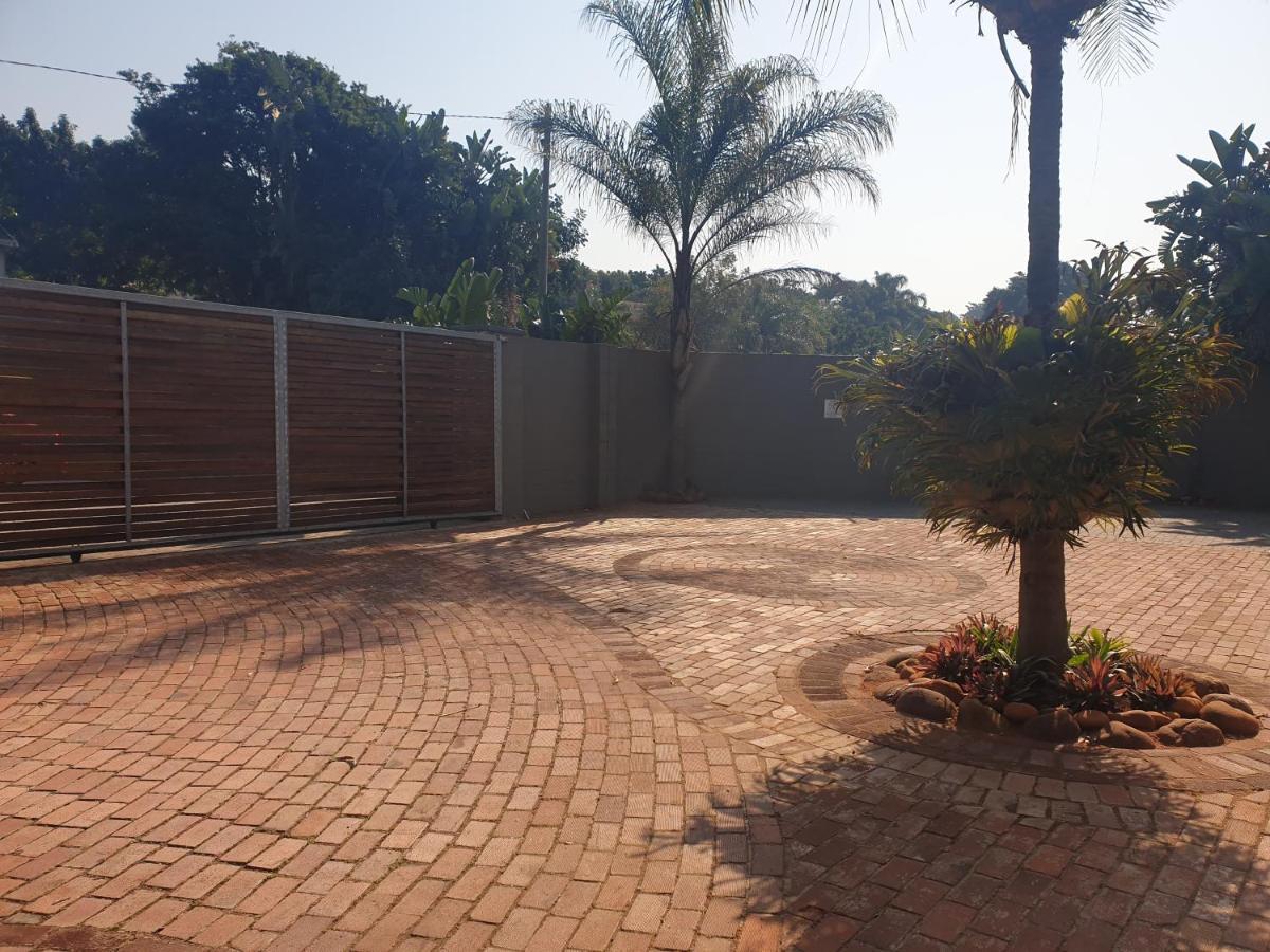 32 On Mendoza Hotell Durban Exteriör bild
