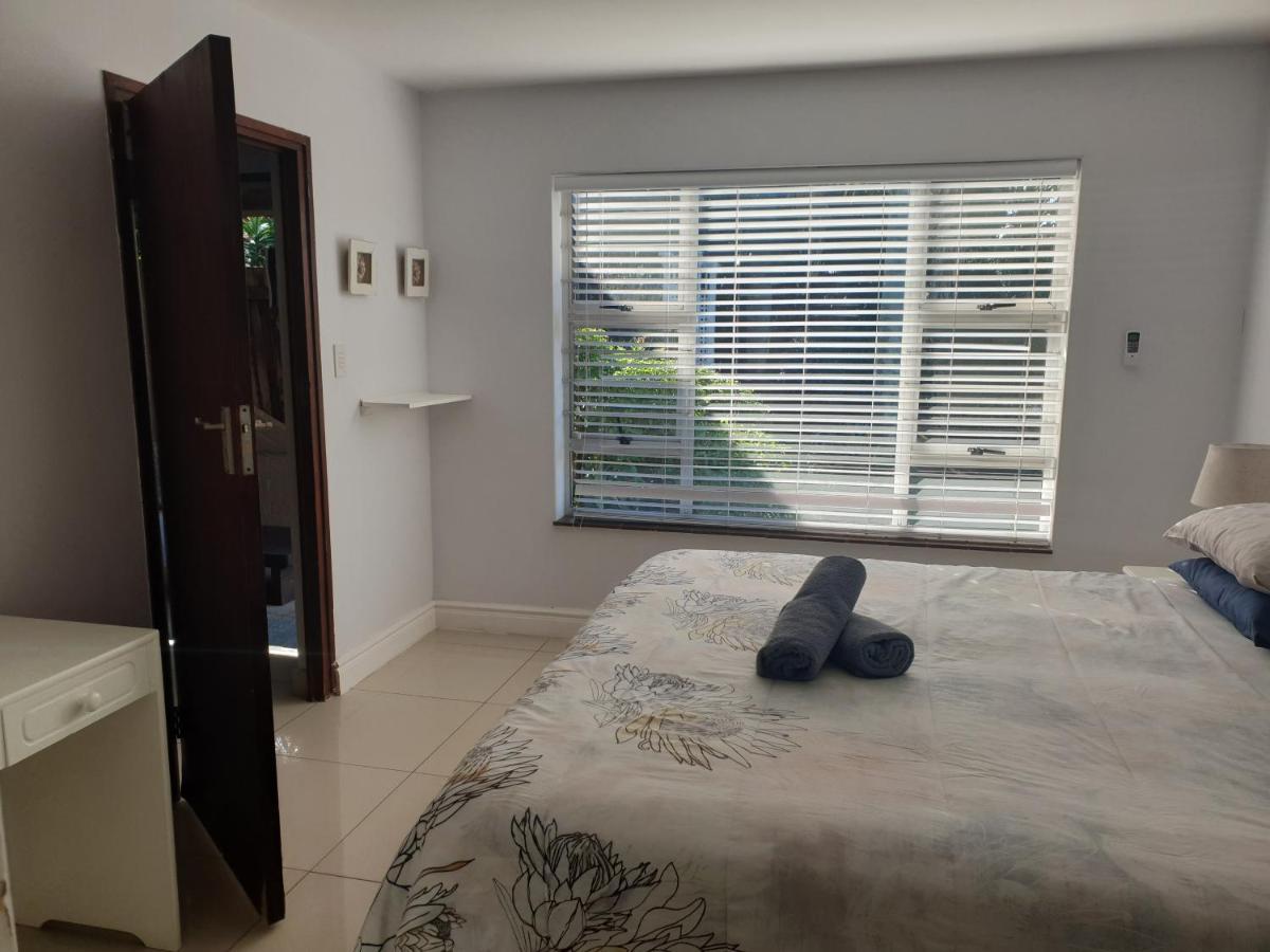 32 On Mendoza Hotell Durban Exteriör bild